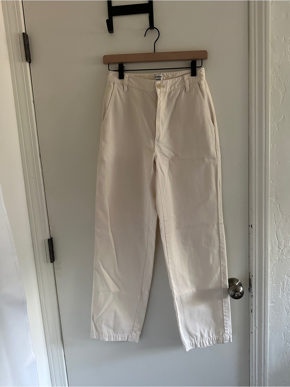 Aritzia Sunday Best Cream Cotton Pants